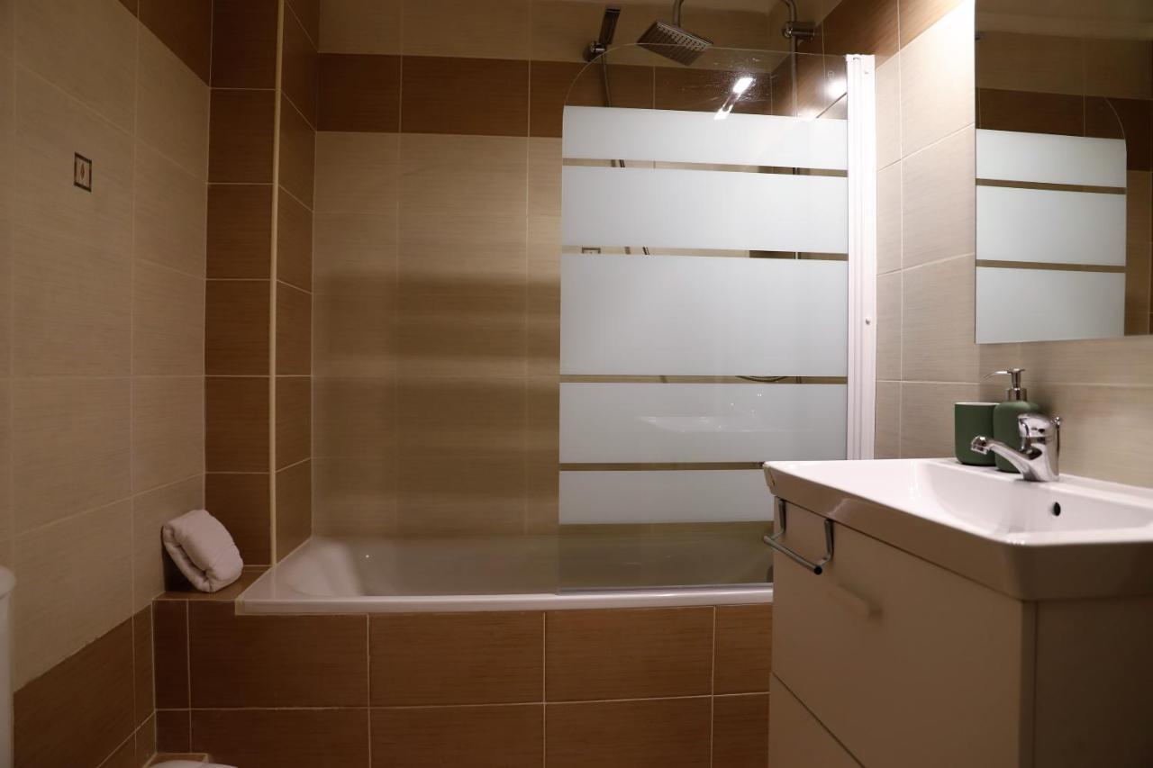New Stylish And Cozy Apartment Krani Exteriör bild